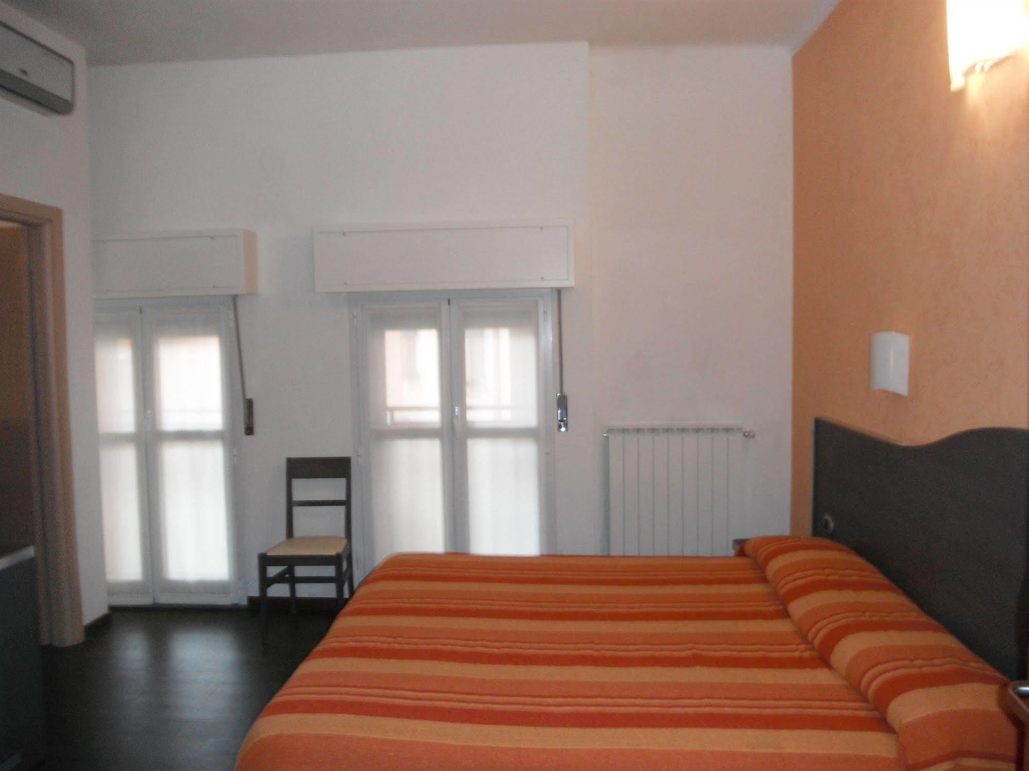 Hotel Renato Sesto San Giovanni Exterior foto